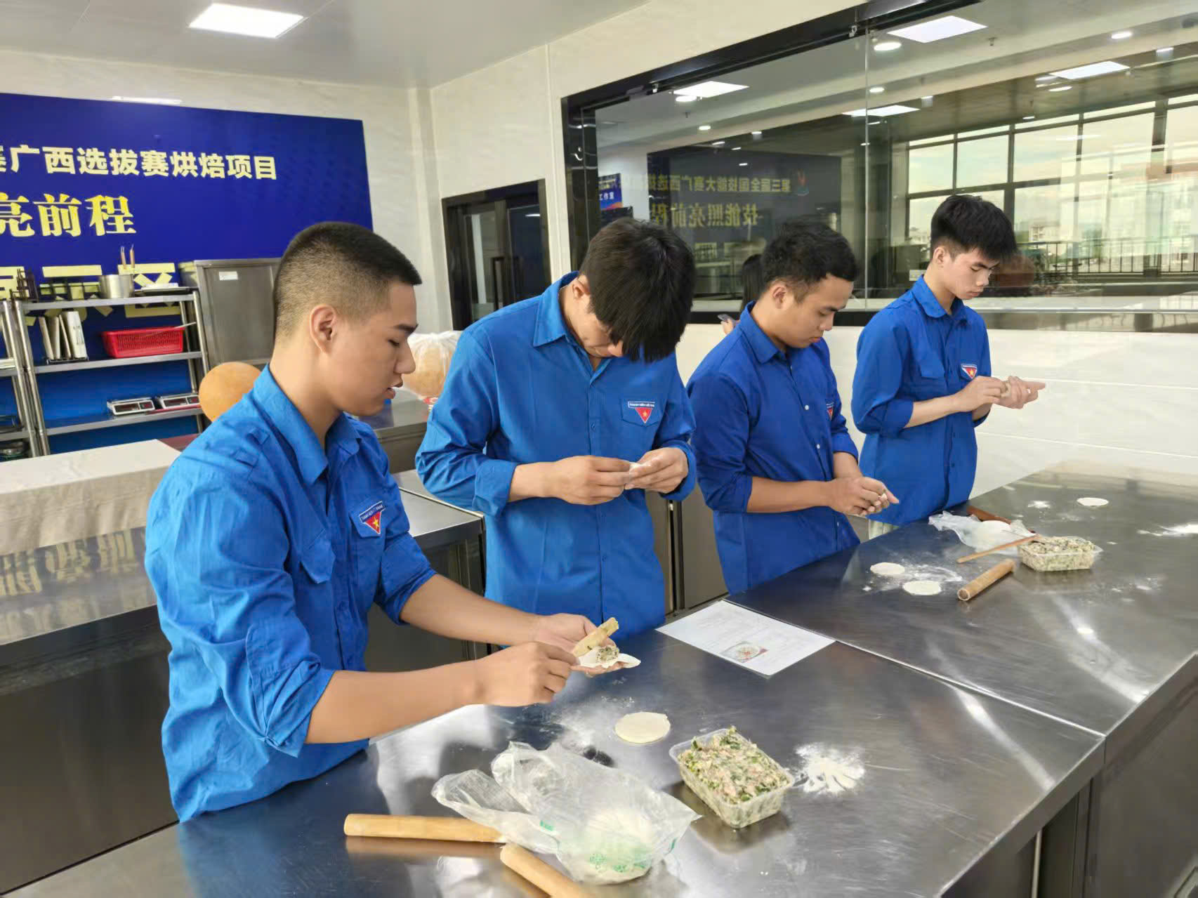 Sinh viên ngành Kỹ thuật chế biến món ăn Thực tập, trải nghiệm thực tế tại Trung Quốc.