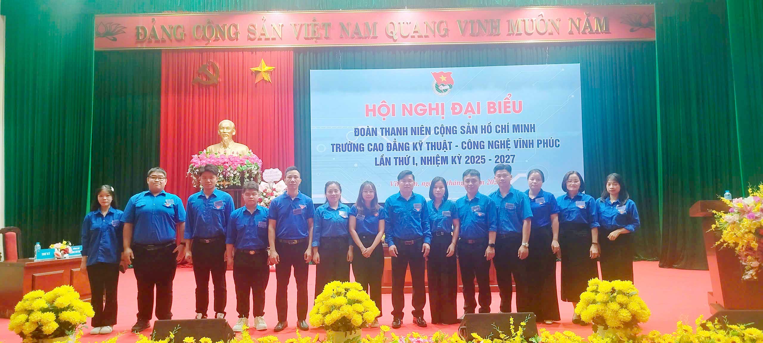 Ban chấp hành Đoan thanh niên khóa mới ra mắt
